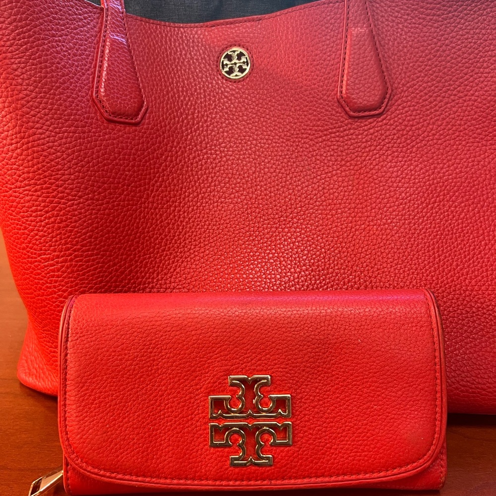 Tory Burch Bitten Duo Tote & Envelop Wallet